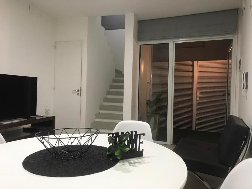Cerrito 4+2 Apartment